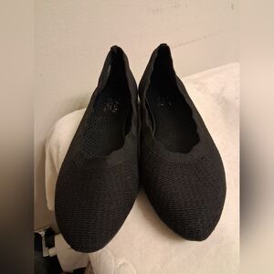Women's Black SKECHERS Knit Flats shoes Size 10